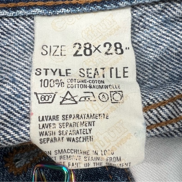 Cracker Button Fly Cut Off Embroidered Denim Jean Shorts Size 28 Women's - Picture 4 of 6